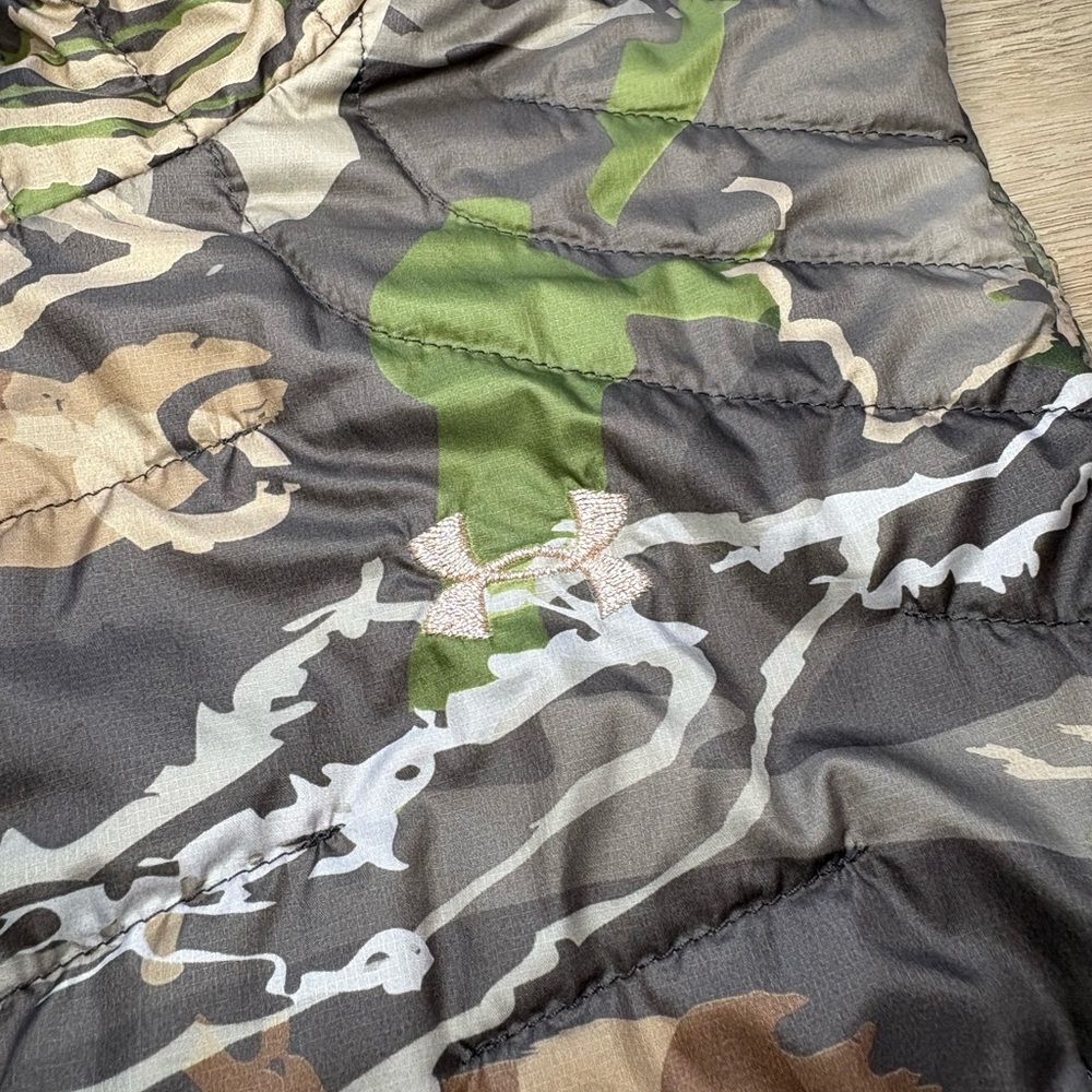 Under Armor Camouflage Puffer Vest - Picture 2 of 2